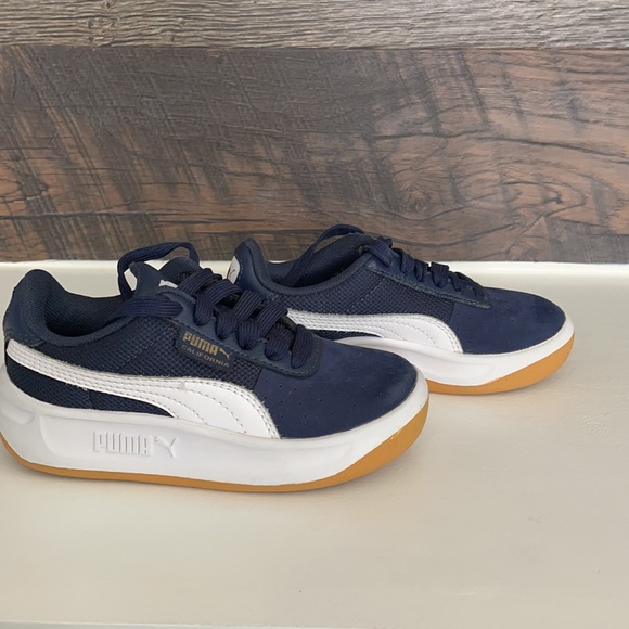 Puma - Picture 4 of 5